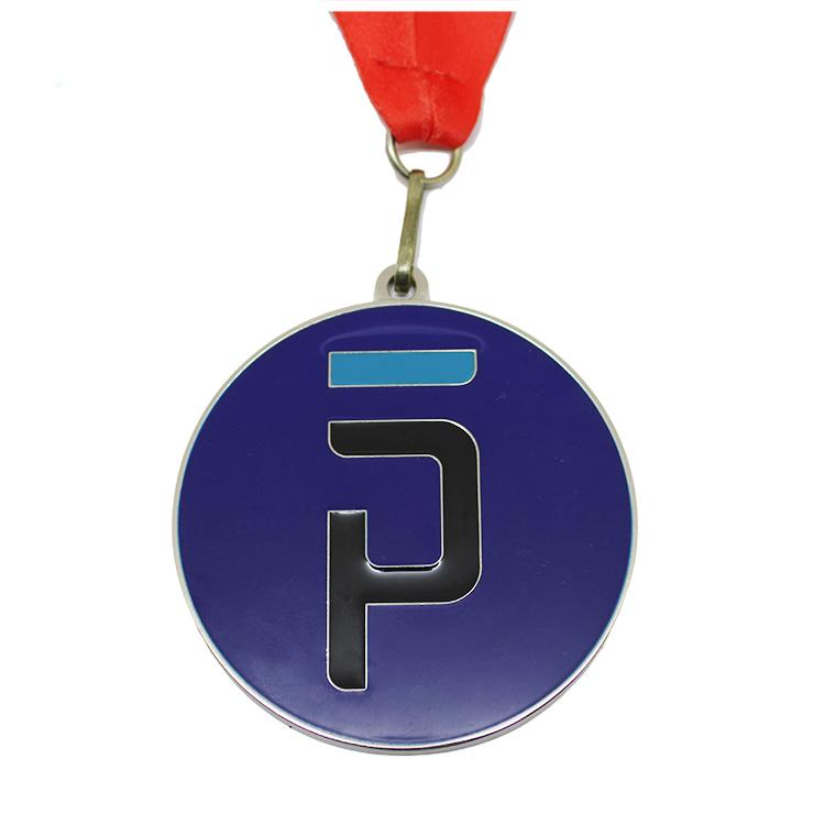 Custom Color Pasta Metal Medalj Med Snöre