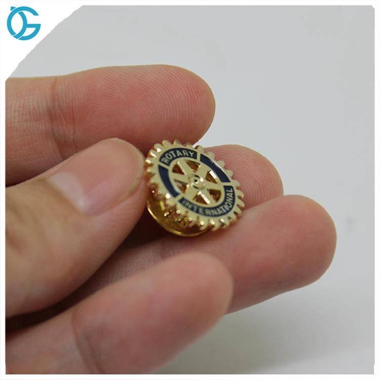 Guldflätning Custom Rotary Lapel Pin i metall