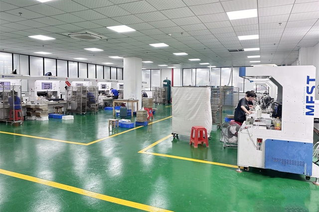 Kina PVC nyckelring leverantör